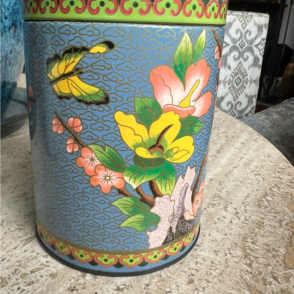 Lovely Vintage Daher Tin - Picture 3 of 9